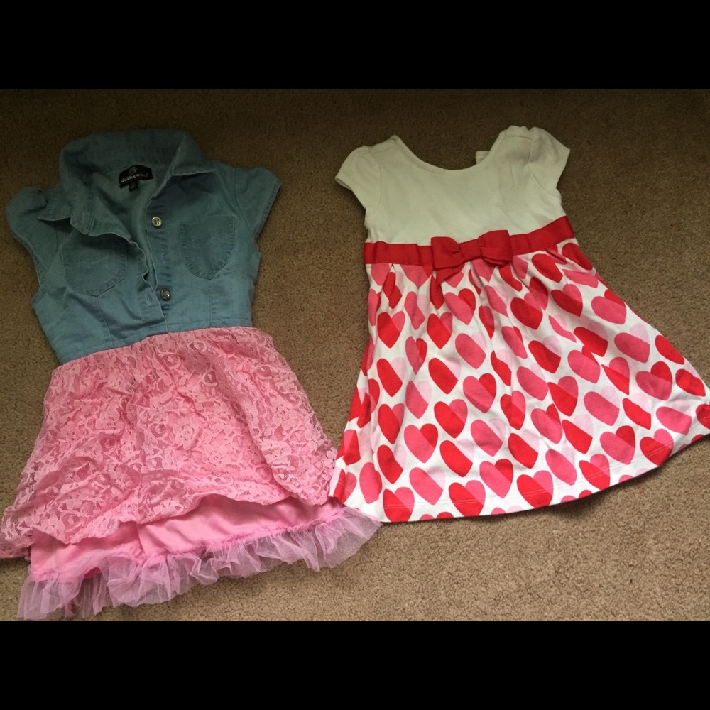 Toddler dresses lightly worn